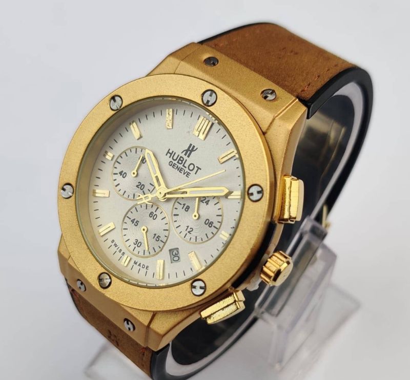 Men’s Chronograph Quartz Watch – Stainless Steel Case with Leather Strap
