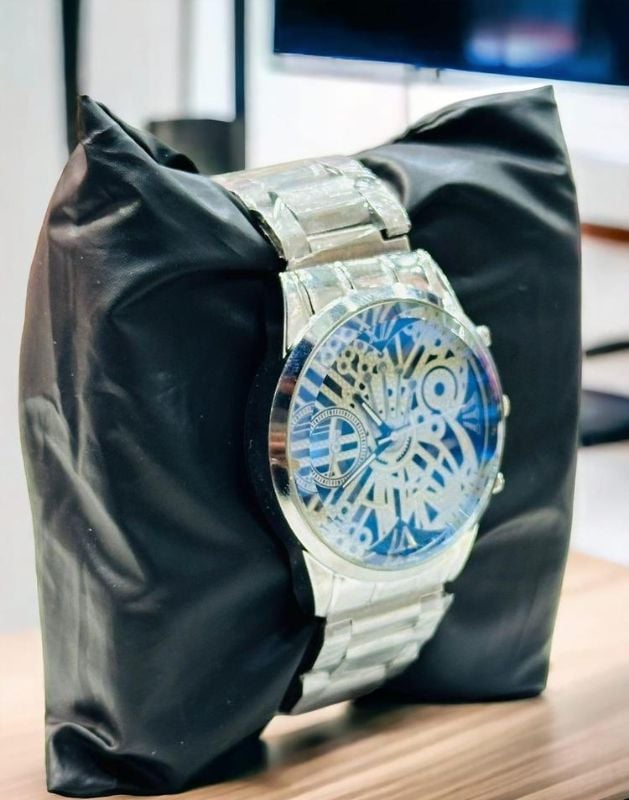 Men’s Casual Stainless Steel Analog Watch – Round Quartz Timepiece, Water Resistant