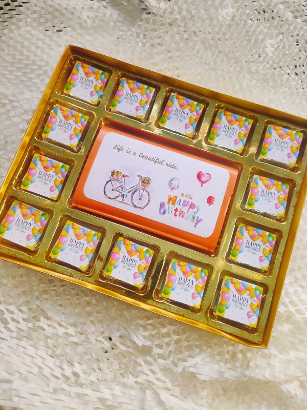 1 Bar + 14 Cavity chocolate box