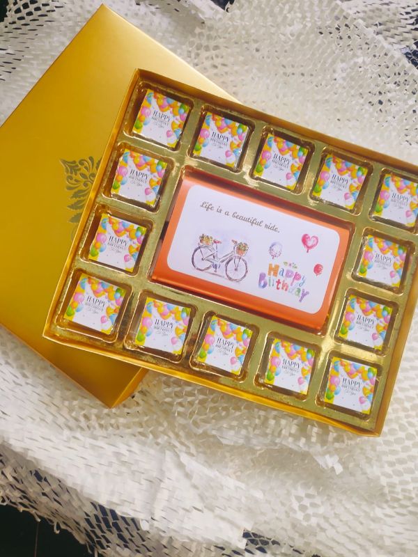 1 Bar + 14 Cavity chocolate box