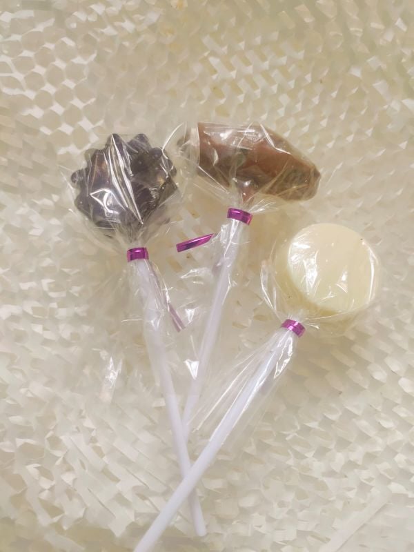 Homemade Chocolate Lollipops