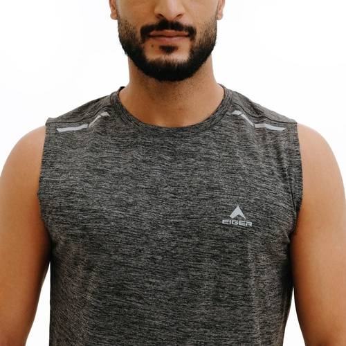 STRINGER SLEEVELESS (910006838)