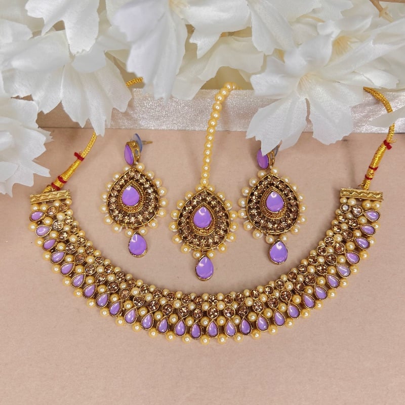 Sleek Shadow Stone Necklace Set