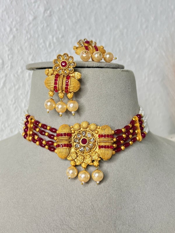 Sleek Gold Plated Choker Set