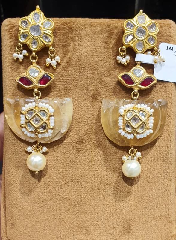 RED STONE LEAFY LIGHT WT GOLD JADAU EARRINGS