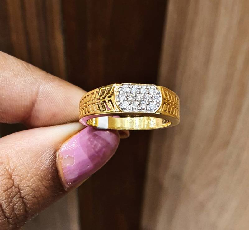 MENS MESH GOLDEN  GOLD DIAMOND RING