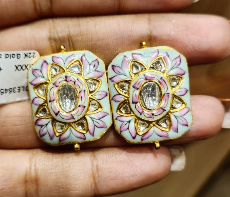 BLUEISH FLORIC  LIGHT WT GOLD JADAU EARRINGS