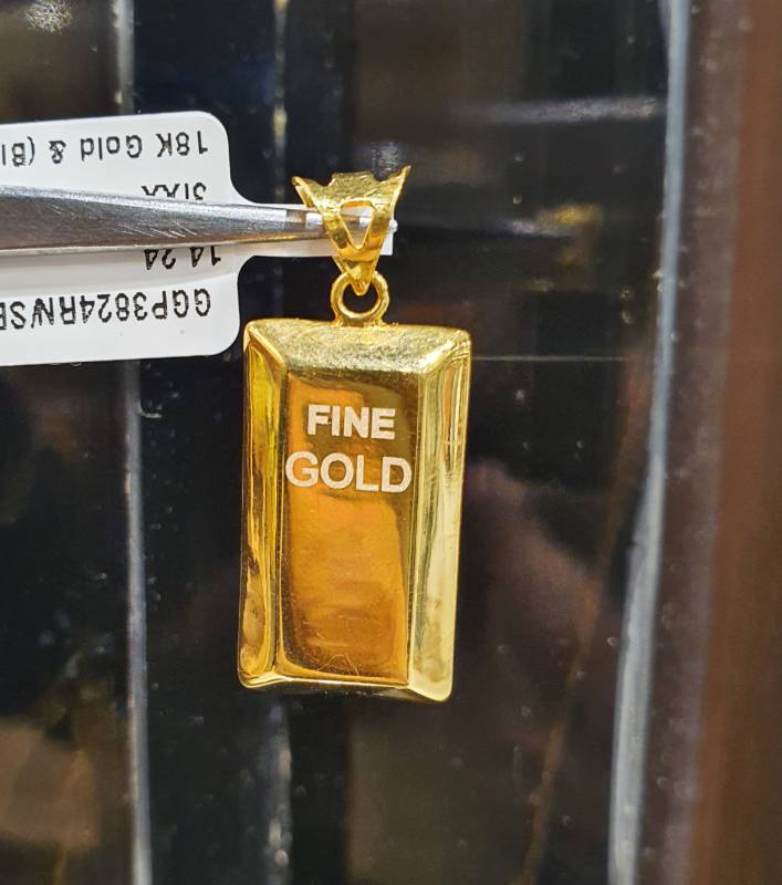 GOLD BAR  PLAIN GOLD PENDANT
