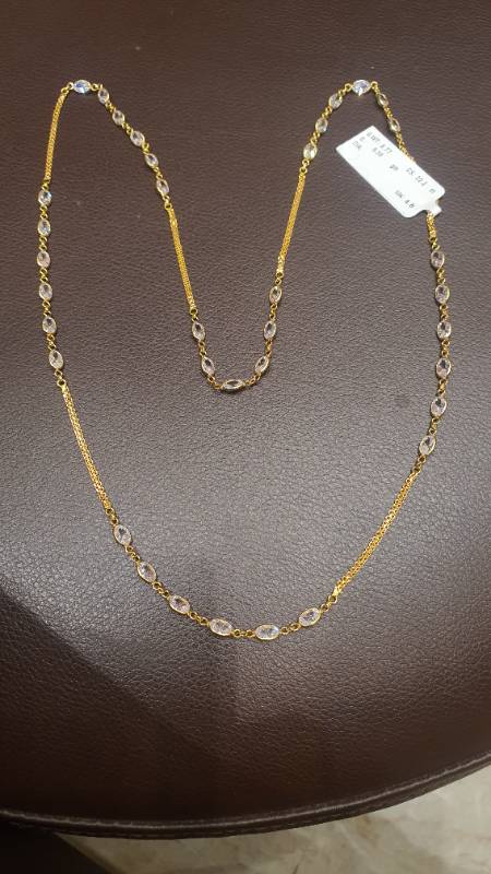 6THIRA GOLD ZIRCON POLKI CHAIN