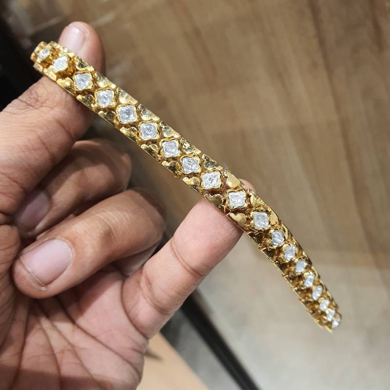 SINGLE LINE UNCUT DIAMOND GOLD JADAU POLKI BRACELET