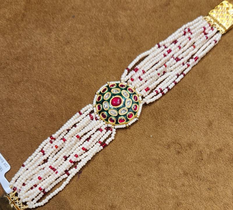 RED CHIR  LIGHT WT GOLD JADAU BRACELET
