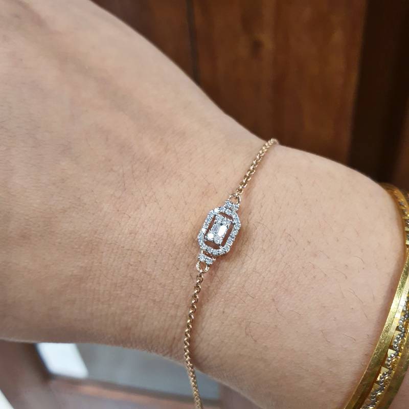 EMERALD CUT GOLD DIAMOND BRACELET