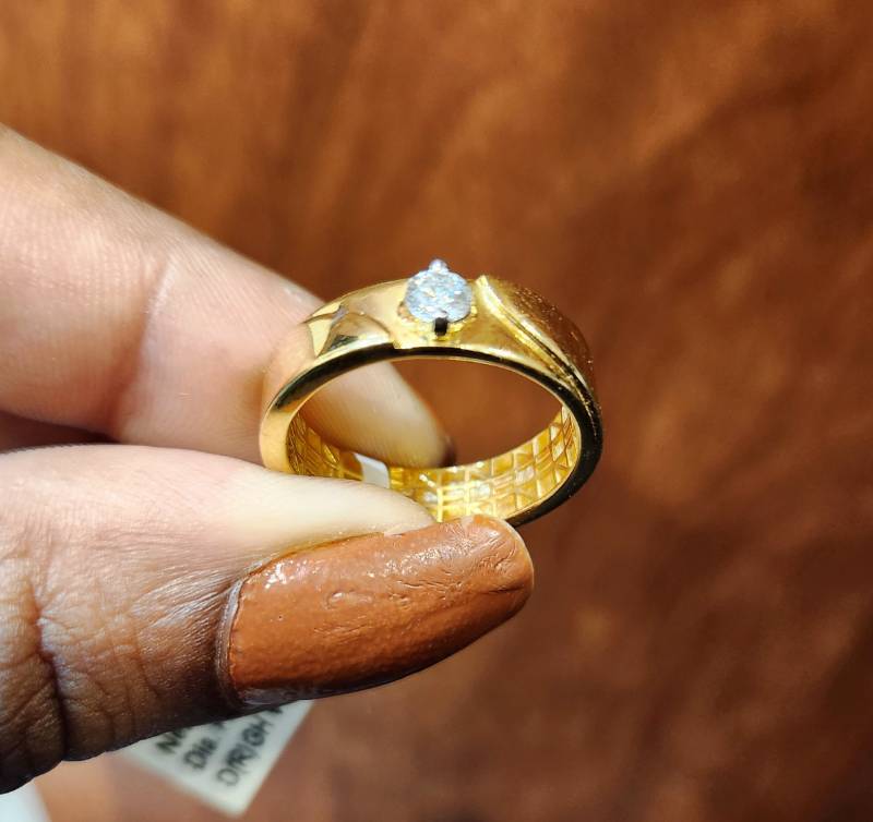 SOLITAIRE BAND GOLD DIAMOND RING