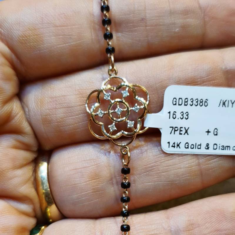 FLOWER MANGAL SUTRA GOLD DIAMOND BRACELET