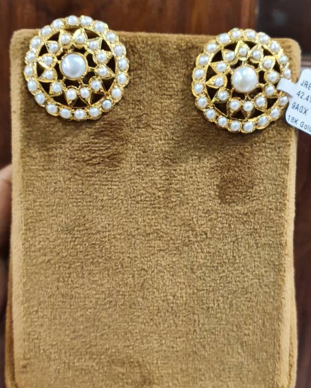 PEARL ROUND TOPS  GOLD JADAU EARRINGS