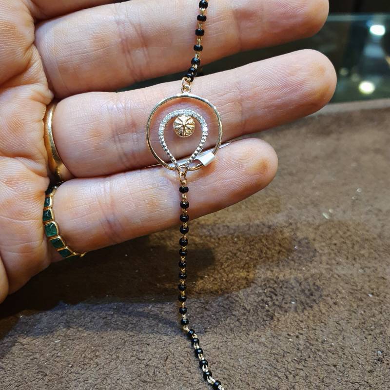 ROUND MANGAL SUTRA GOLD DIAMOND BRACELET