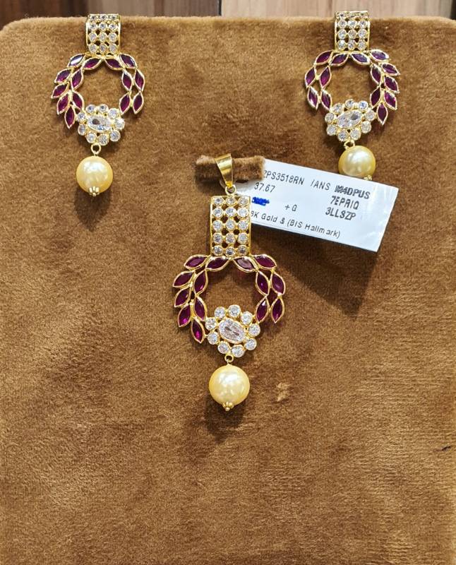 LEAF RED GOLD ZIRCON POLKI PENDANT SET