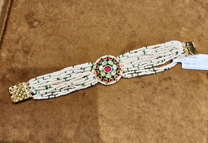 GREEN CHIR  LIGHT WT GOLD JADAU BRACELET