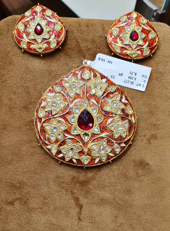 RED MINA PEAR GOLD JADAU POLKI PENDANT SET