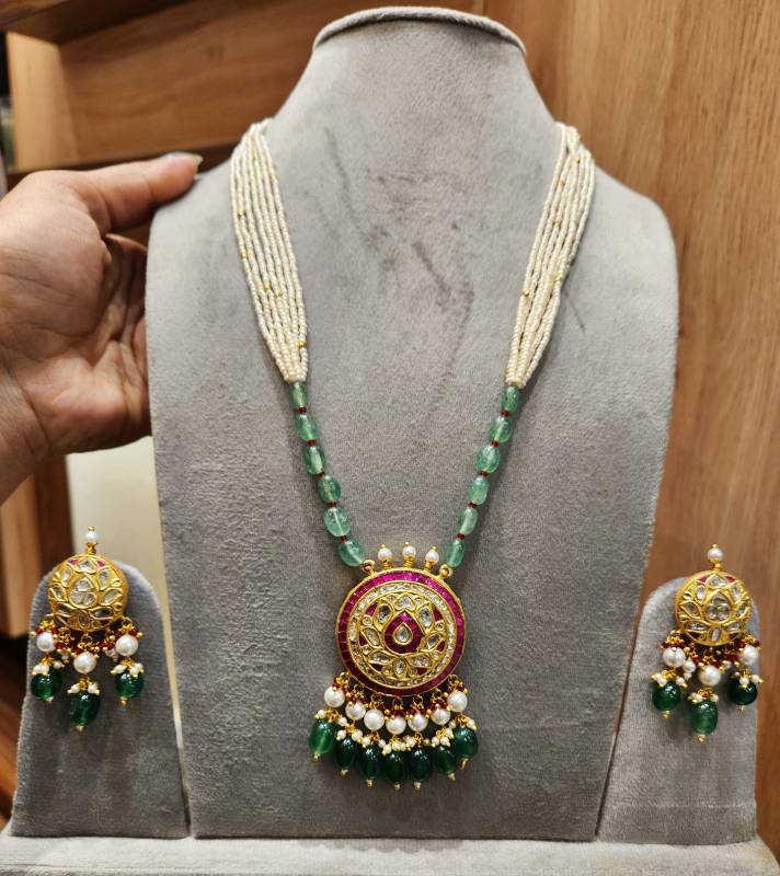 RED LEAFY LOTUS  LIGHT WT GOLD JADAU NECKLACE SET