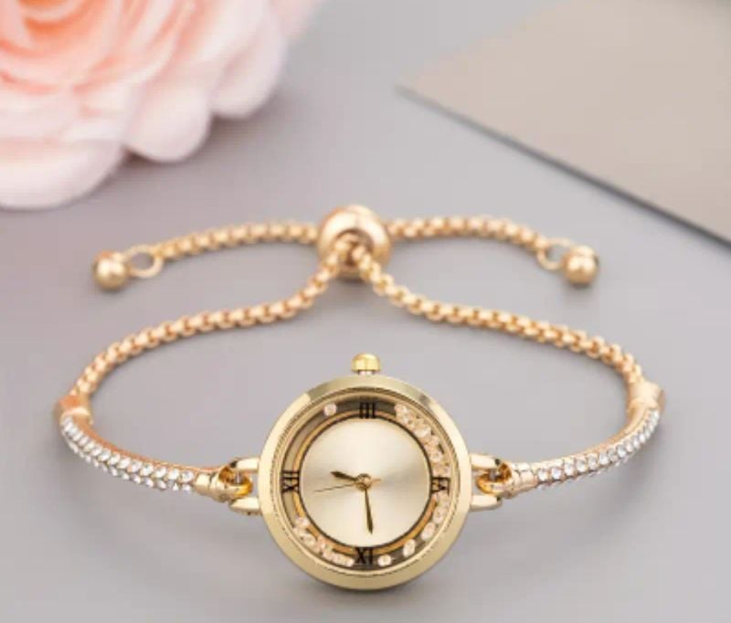 Fancy Golden Bracelet Watch