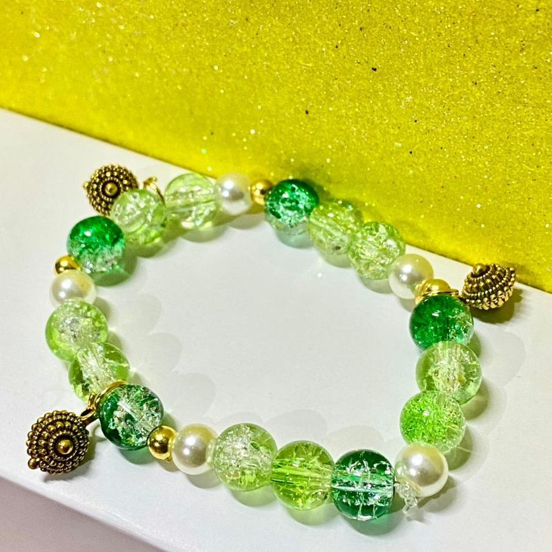 Green Crystal Beeds Bracelet