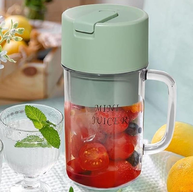 Portable & 
Rechargeable 
Electric Juicer 
Blender Mini