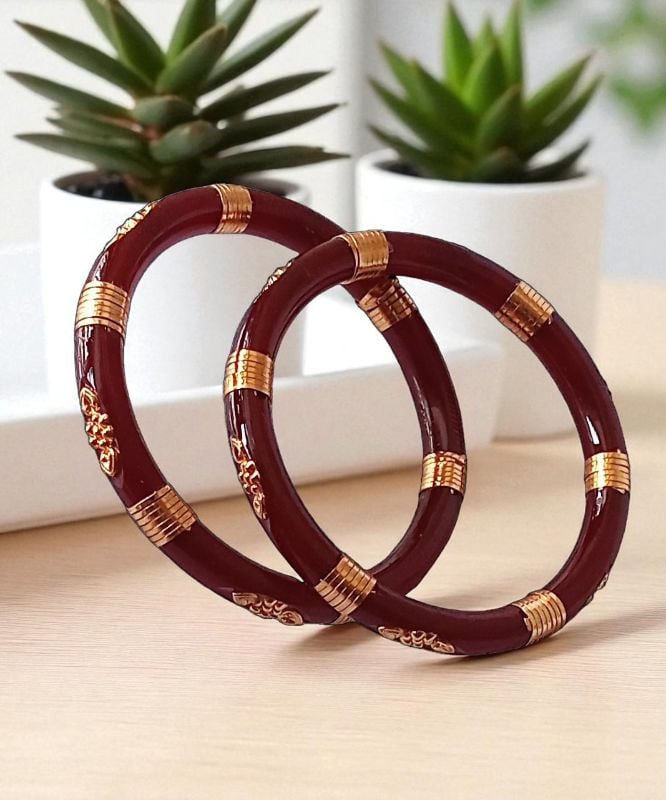 Maroon Elegant Round Pola