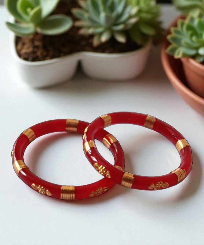 Red Elegant Round Pola