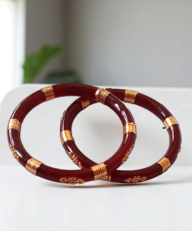 Maroon Elegant Round Pola