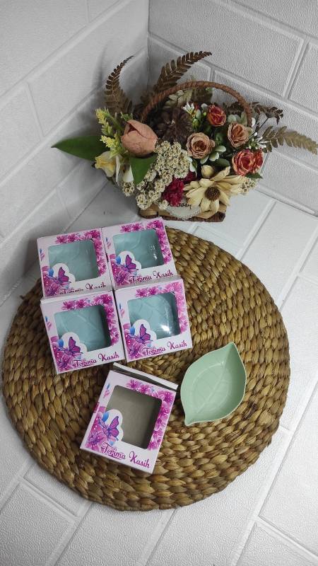 Mangkok Daun Plastik Bungkus Kotak Isi 50
