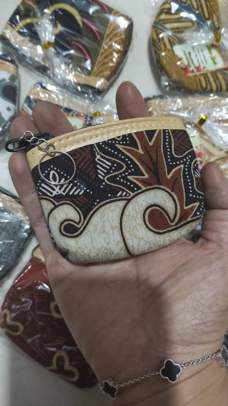 Gantungan Kunci Dompet Isi 50
