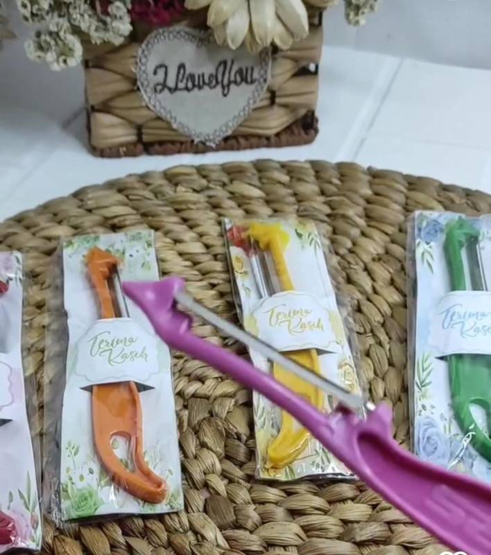 Kupas Buah Bungkus Alas Plastik Isi 100