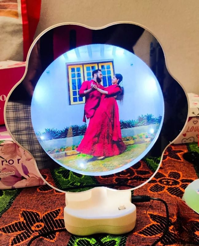 Flower Shape Magic Mirror