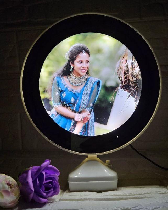 Round Shape Magic Mirror