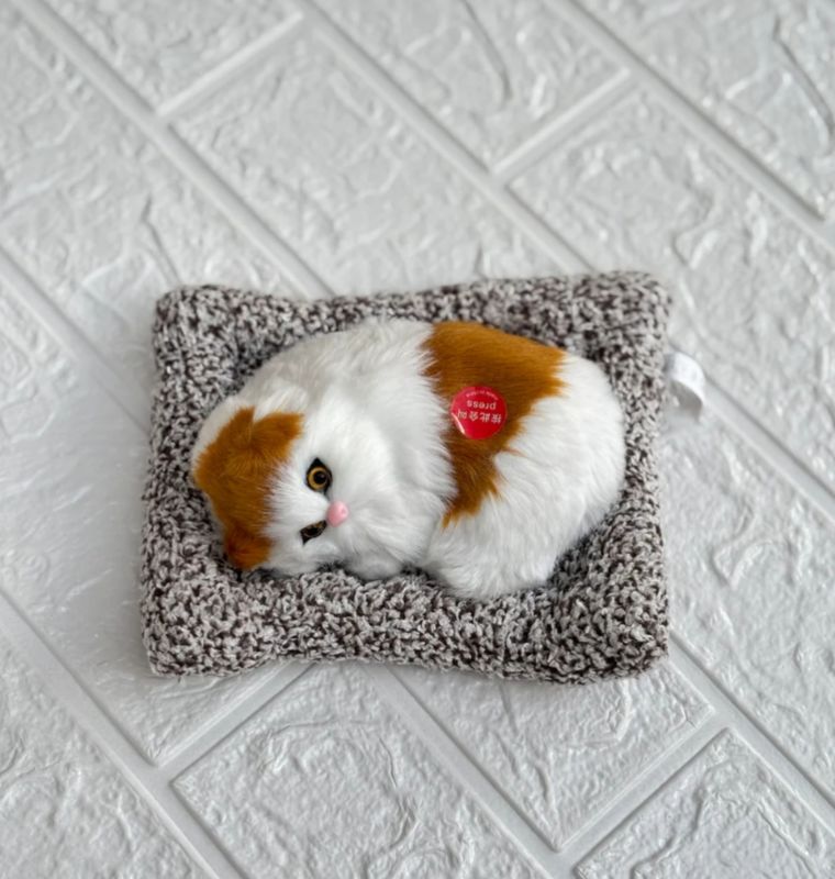 Sleeping Cat Plush Toy with Press Simulation
