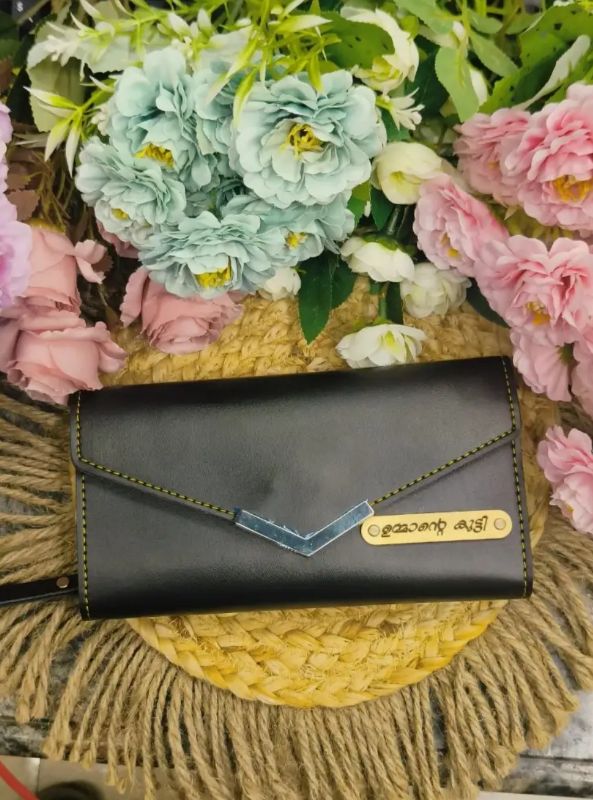 Ladies Wallet - Name & Charm