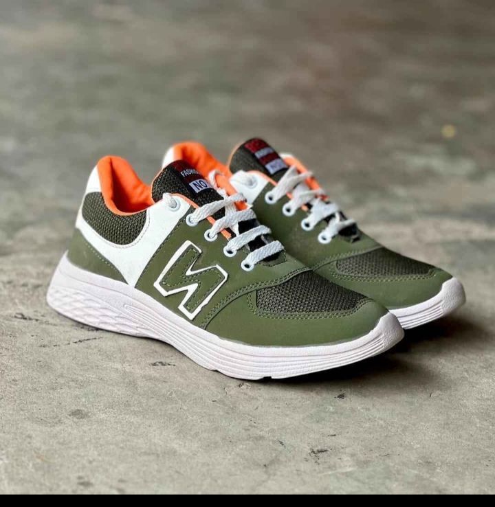 ''Free Delivery ''Men's Knit Fabrics Running Sneakers