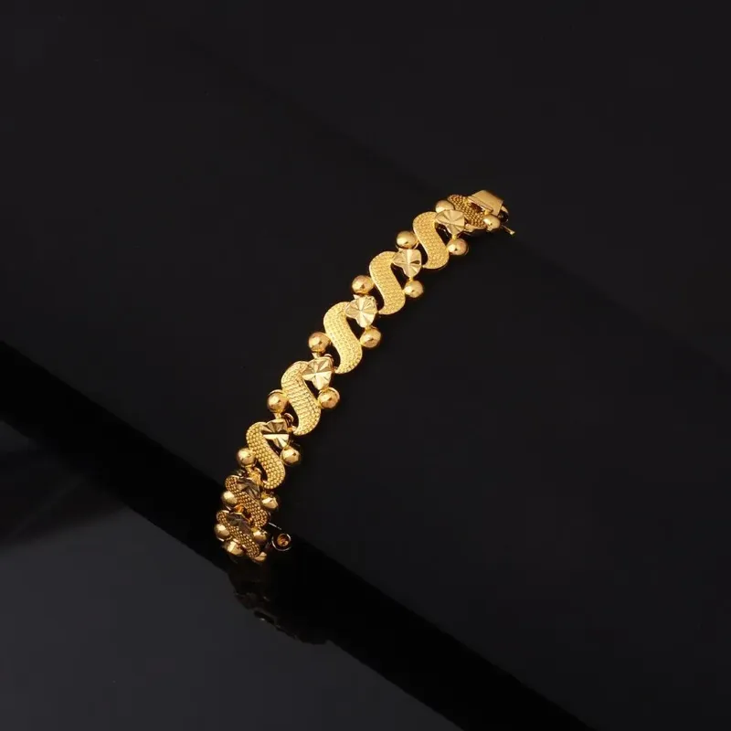 1 Pc Modern Design 24 Carat Gold Plated Chain Bracelet