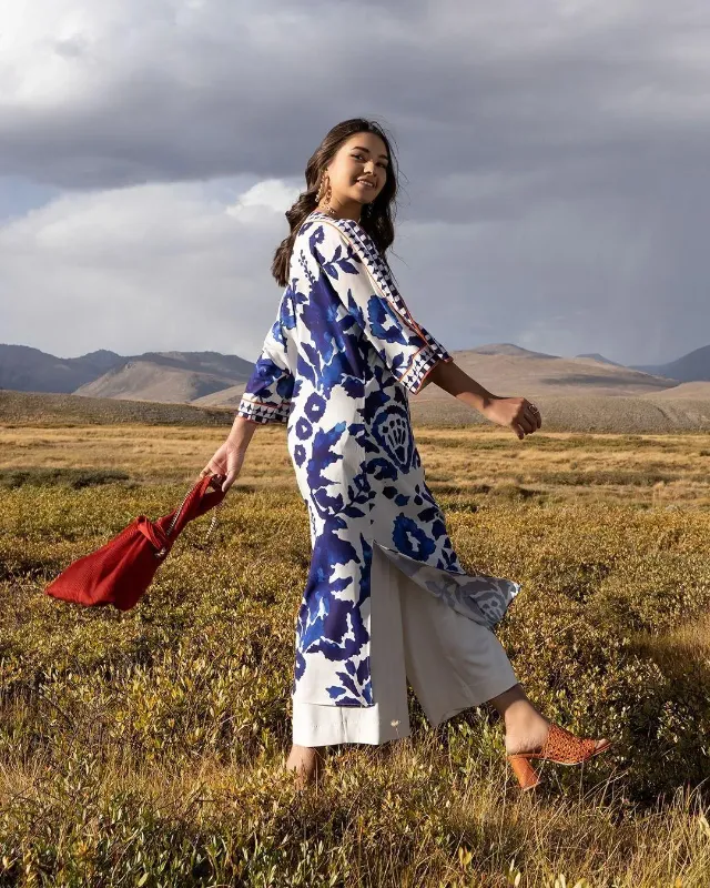 Chic Women's Stitched Printed Swiss Lawn Shirt And Trouser 2 Pcs Set blue