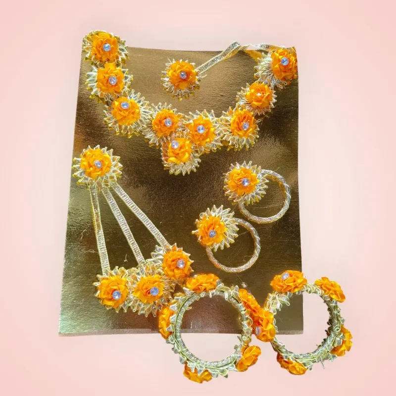 Funky Mehndi Maiyon Bridal Jewellery Set  Yellow