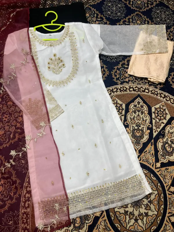 3 Pcs Girl's Organza Embroidered Stitched Suit