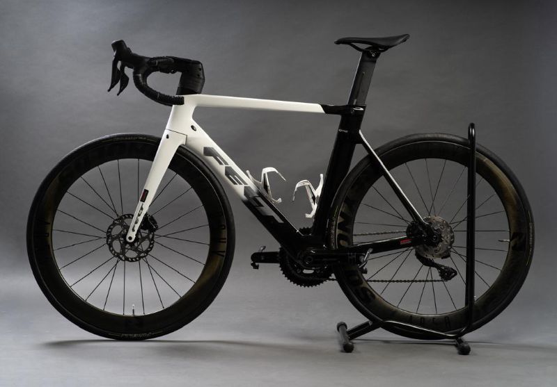 BICICLETA FELT AR TALLA 56 105 Di2 Ruedas Reinolds Carbono