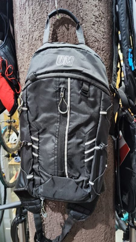 Bolso de Hidratacion UM NEGRO