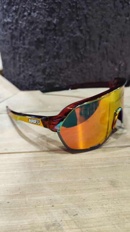 Lentes 100% montura purpura letras blancas y cristal polarizado