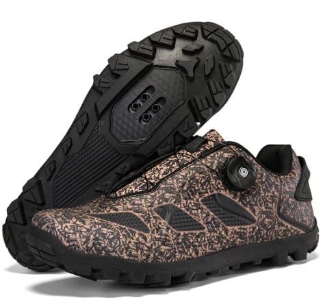 ZAPATO SPORT MODELO NUEVO BEIGE CON MANCHAS NEGRAS