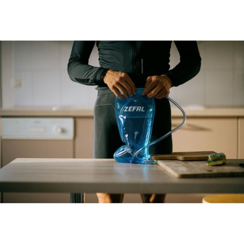 Bolso De Hidratacion Z Hydro Race De 1,5L Negro Zefal