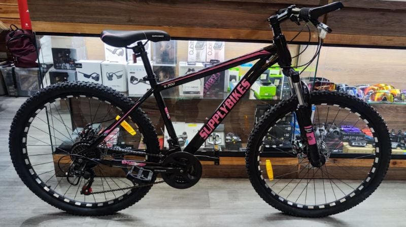 BICICLETA SUPPLY RIN 26 NEGRA CON ROSADO