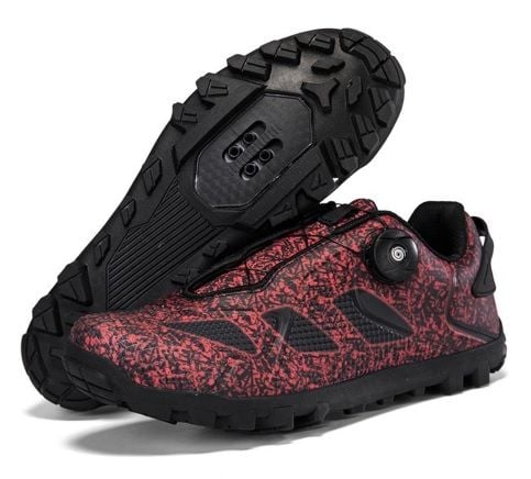 ZAPATO SPORT MODELO NUEVO ROJO CON MANCHAS NEGRAS