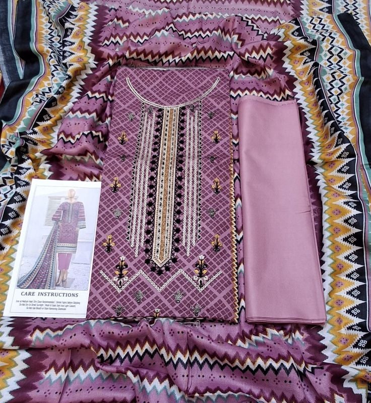 Dhanak Embroidered Winter Collection / 3 Piece Suit - Lilac Pink